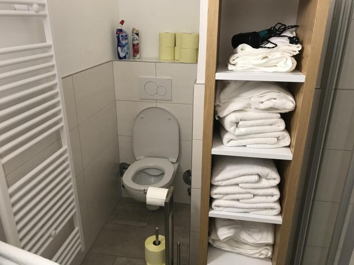 Schoenes Ferienappartment In Zell Am See: Zentral Gelegen Und Naehe Der Areitbahn Und Dem Zeller Apartmán *