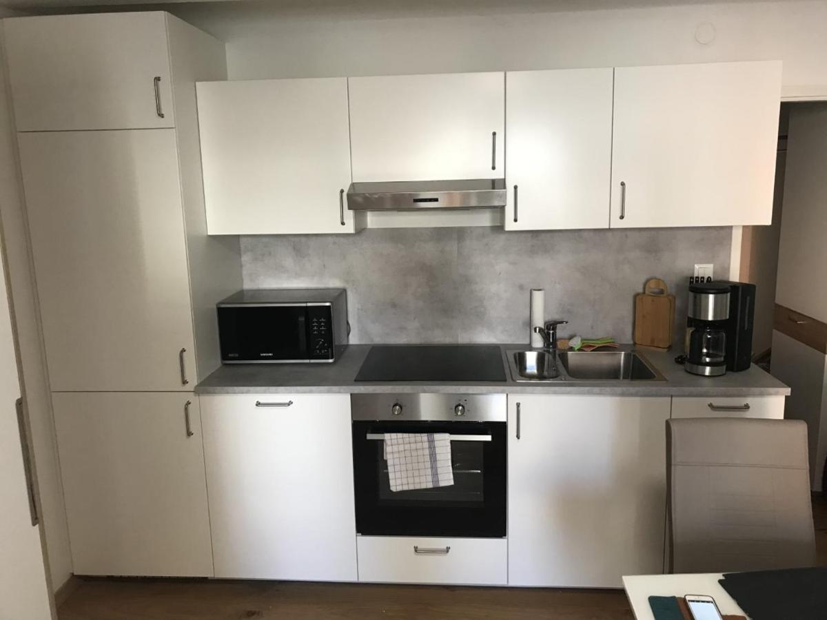 Schoenes Ferienappartment In Zell Am See: Zentral Gelegen Und Naehe Der Areitbahn Und Dem Zeller *